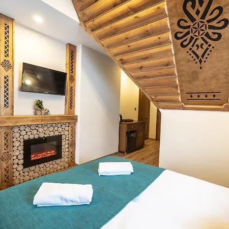 Goralski Styl - Jacuzzi, Sauna, Goralska Goscinnosc Bed & Breakfast 3*