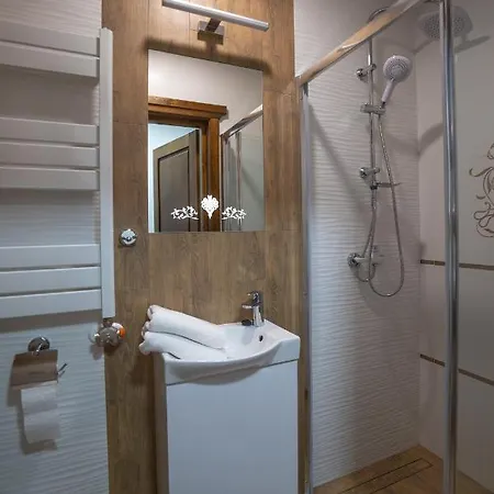 Bed & Breakfast Goralski Styl - Jacuzzi, Sauna, Goralska Goscinnosc