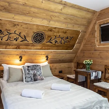 Goralski Styl - Jacuzzi, Sauna, Goralska Goscinnosc לינה וארוחת בוקר בוקוווינה טטז'אנסקה