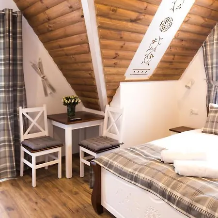 Góralski Styl - Jacuzzi, Sauna, Alojamento de Acomodação e Pequeno-almoço Bukowina Tatrzańska