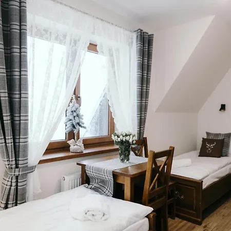 Goralski Styl - Jacuzzi, Sauna, Goralska Goscinnosc Bed & Breakfast 3*
