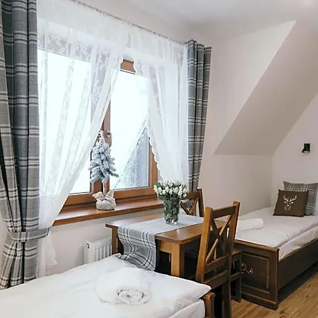 Goralski Styl - Jacuzzi, Sauna, Goralska Goscinnosc Bed & Breakfast 3*