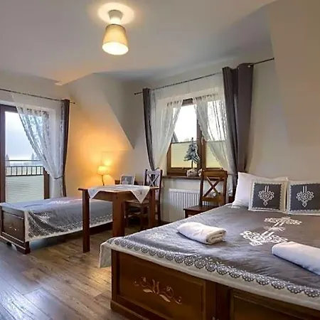 Goralski Styl - Jacuzzi, Sauna, Goralska Goscinnosc Bed & Breakfast Bukowina Tatrzańska