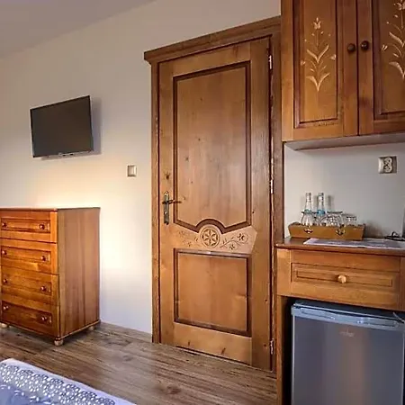 Goralski Styl - Jacuzzi, Sauna, Goralska Goscinnosc Bed & Breakfast
